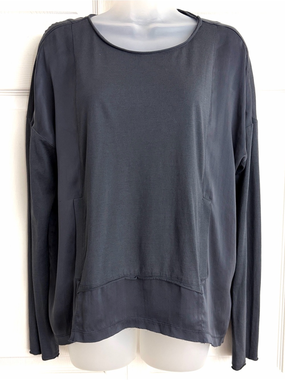 Go by Go Silk Top Pullover Pockets 100% Silk Shirt Blue Long Sleeve Medium - Picture 2 of 15